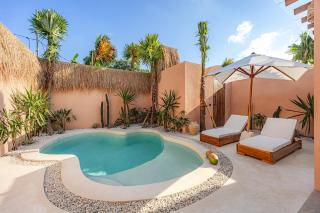 Villa Palmara - NEW 1BR Tropical with Pool Walk to Beach & Cafes - Tanah Lot - 2