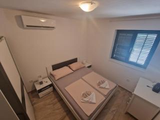 Apartments Moreno - Pannonia - Marina - 9
