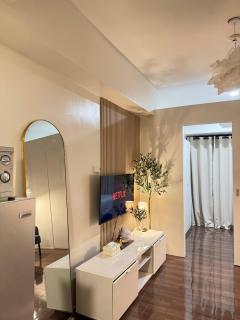 Entire Room in Makati Center with FAST WIFI - Manila - 5