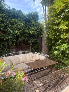 Quiet Renovated house in city center - L'Aia - 3