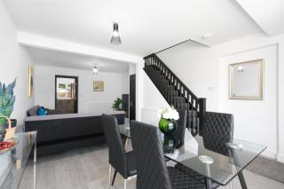 Stylish 2 Bedroom Serviced House in Slough - Slough - 5