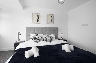 Stylish 2 Bedroom Serviced House in Slough - Slough - 3