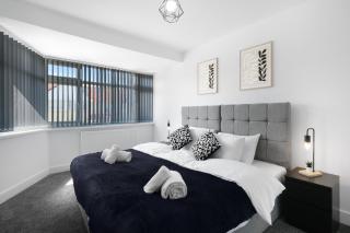 Stylish 2 Bedroom Serviced House in Slough - Slough - 2