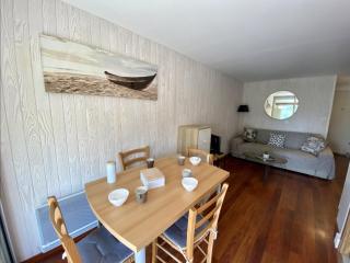 Appartement avec jardin et piscine collective 5SANT8 - 8