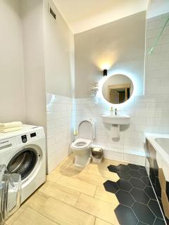 Trendy interior, in the heart of the city - Almaty - 6
