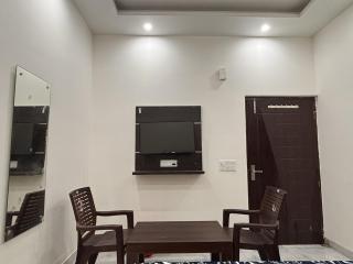 Hotel Indirapuram Residency - Ghaziabad - 6