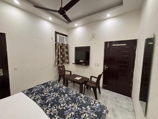 Hotel Indirapuram Residency - Ghaziabad - 9