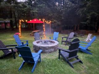Bethel Escape Hot Tub 4 beds Game Room and Fire pit Fully Stocked Kitchen - Smallwood - 3