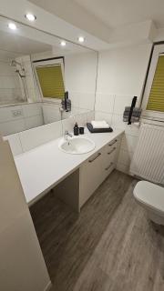 Gemütliche Souterrainwohnung in bester Lager - Hannover - 3