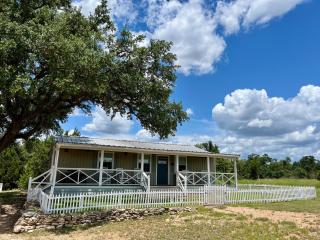 The Alexander at Creek Road - Dripping Springs - 9