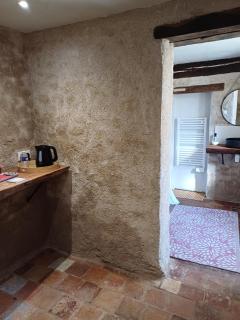 Chambre dans tour du 15ème siècle - Mauvières - 1