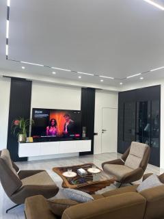 Luxury Residence in Mirabad Avenue - 0