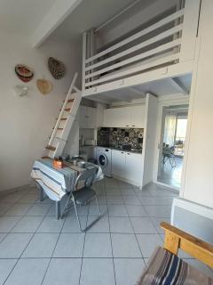 Appartement T2 Cabine, mezzanine Saint Pierre la mer 4oliv41 - 3