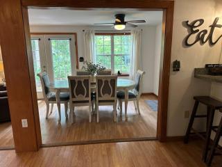 Beary Comfortable Cottage - - 1