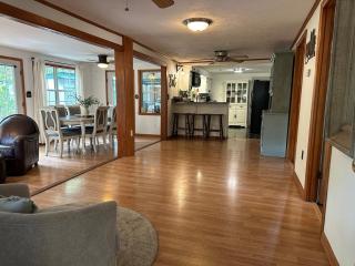 Beary Comfortable Cottage - - 5