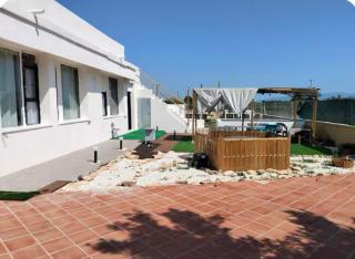 Villa Oasis Relax Piscina, Jacuzzi y Espacio para Mascotas - 0