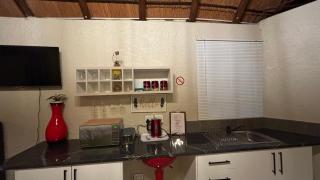 Aneiwa airport lodge - Kempton Park - 3
