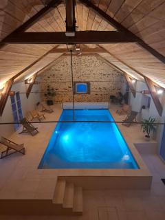 La Grange Flor'Alie gîte et piscine intérieure - Meslay-le-Grenet - 0
