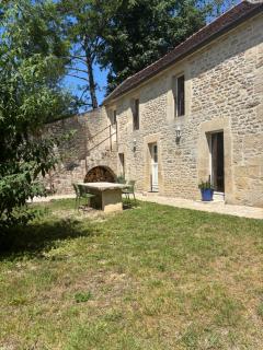 La petite Chapelle - LʼIsle-sur-Serein - 3