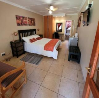 Swasti Guesthouse - Boksburg - 6