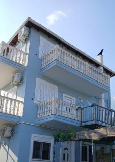 ChristAlex Guesthouse - Himarë - 0