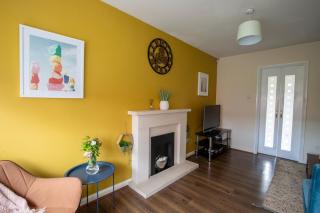 2BR Home Near Shops & Transport Links - Wednesbury - 8