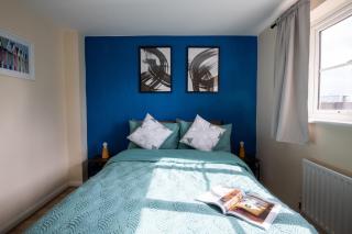 2BR Home Near Shops & Transport Links - Wednesbury - 3