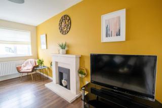 2BR Home Near Shops & Transport Links - Wednesbury - 4