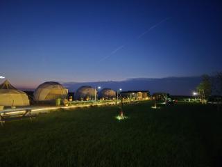 Mar a Lago Glamping23 - Douăzeci şi Trei August - 4