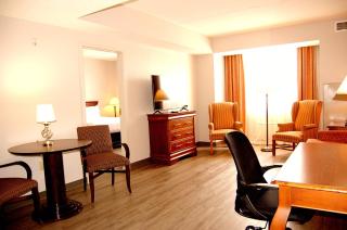 Staywell Inn & Suites - London - 7