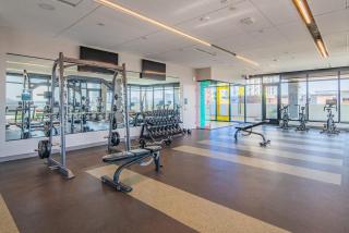 Detailed 2BD, HighRise DT, Pool, Gym, Parking, Sleeps 5 - Phoenix - 7