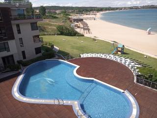 White Sand Lily Beach Apartment - 7