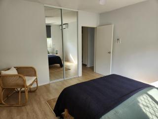 2 bedroom unit in Coconut Grove - - 7
