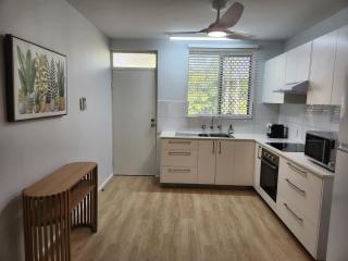 2 bedroom unit in Coconut Grove - - 2