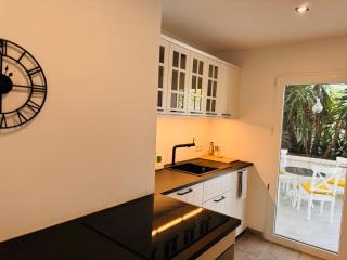 Vivaldi by Villa Chanel Boutique Apartments - 9