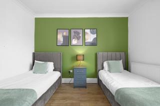 Radford 3 Bedroom and 1 Bathroom House - Nottingham - 0