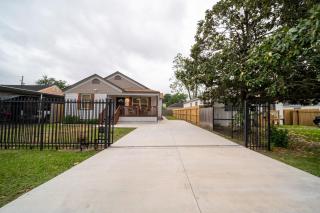 3BR Gated Home Near NRG Downtown Rice MedCenter - Houston - 9