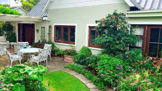 Lucys Hidden Garden - Knysna - 9