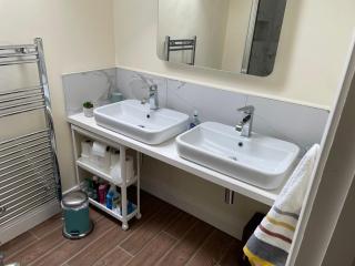 Spacious, modern room in a shared family home - Dublin - 7