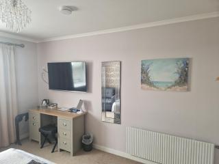 Twenty Seven - Stornoway - 4