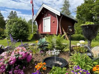 1850 Old Farmhouse Retreat with jacuzzi and sauna - 6