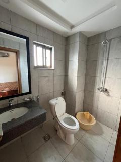 Luxury, Large and Private Appartment - Rawalpindi - 9