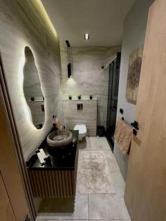 Cozy Garden-Level 2BR near The Drive 2 by Waterway - New cairo - 3