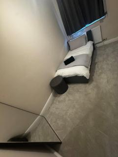 Modern 4BR Home in Dudley - Netherton - 2