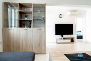 Apartment Bero, Central & free Parking - Murter - 1