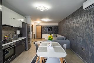 MHT - Alezzi Apartment Spa n Pools Beach Resort - Năvodari - 8