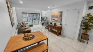 Parnell Escape l Enormous Loft Apartment l Shops - Auckland - 3