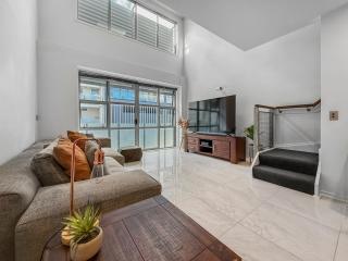 Parnell Escape l Enormous Loft Apartment l Shops - Auckland - 5