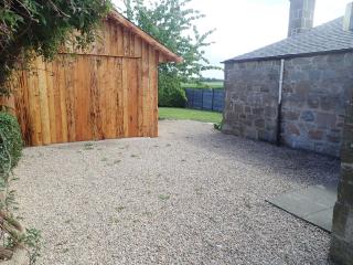 Best Tipi in Morayshire with Whisky Barrel Hot Tub - Coltfield - 2