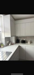 Home in Leeds - Beeston - 6